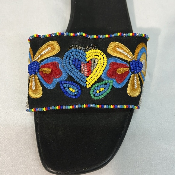 Vaneli Embroidered and Beaded Slides Size 9.5 - Picture 3 of 10